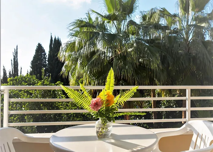 Apollonia Hotel Apartments